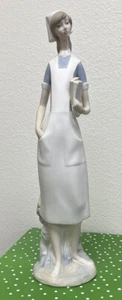 Lladro 4603 Ritirato! Infermiera ottime condizioni! Senza scatola! Finitura opaca! L@@K! - Foto 1 di 9