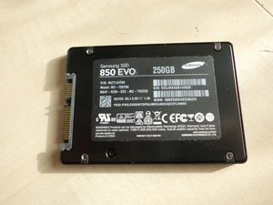 Samsung 850 EVO 250 GB SSD Festplatte HDD 2,5" - Bild 1 von 3