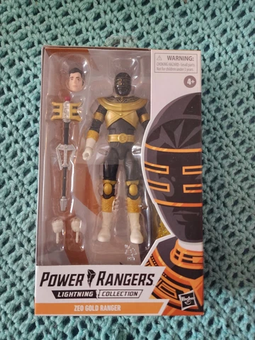 Hasbro Power Rangers Lightning Collection Zeo Gold Ranger Figure Cover