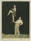 Cirque. Les acrobates Ada et Eddie Daros aux Folies Bergre. Ddicace. 1930.