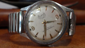 Vint Alsta Very Thin Watch 17J Swiss 4  Parts or Rest - Interesting 3/9 Dial