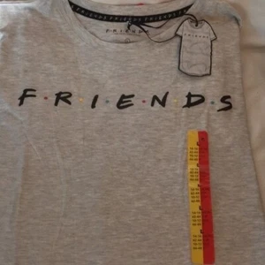 Friends TV show series long t-shirt nightshirt NWT size 10-12 Large - Picture 1 of 6
