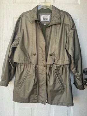 Fleet Street Women's M Jacket Zip Drawstring Olive Green Mid Length Sport Career - Image 1 of 3