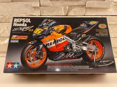 RARO! Tamiya 1/12 Repsol Honda RC211V '03 V.Rossi - Kit Modelo DESCATALOGADO Nº96 Foto 1 de 3