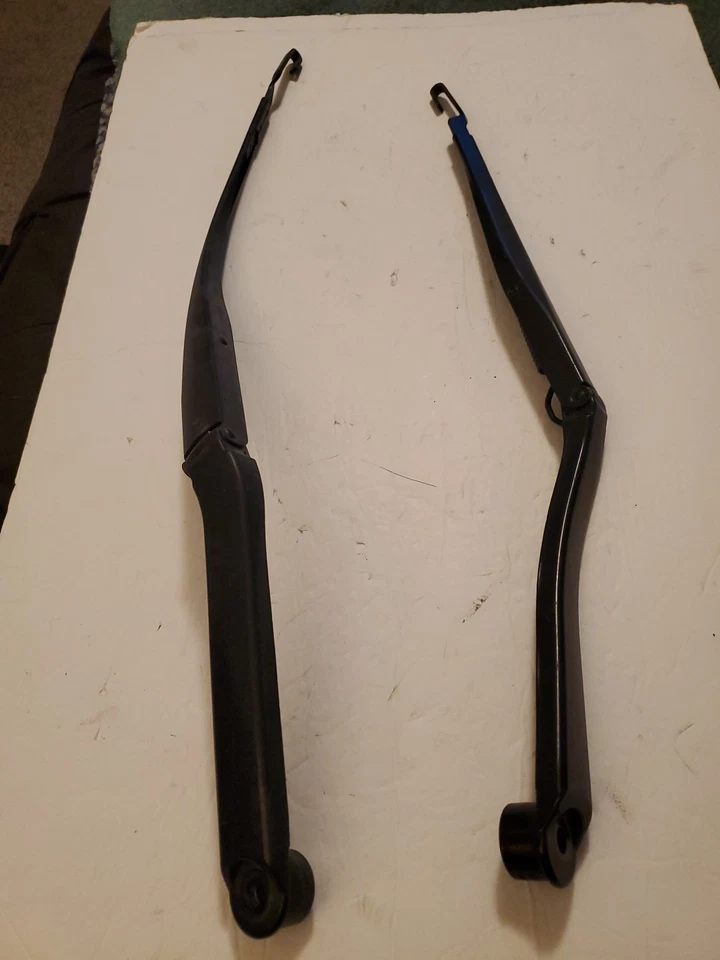 Toyota Camry 2007 2011 brazos limpiaparabrisas izquierdo y derecho OEM  Foto 1 de 4