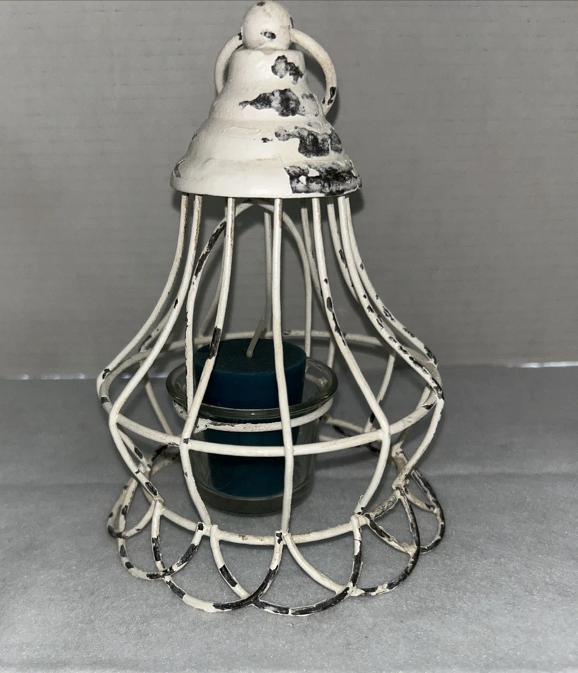 Linterna rústica de casa de campo para velas votivas y de pilar, inspirada en la colección  Foto 1 de 1