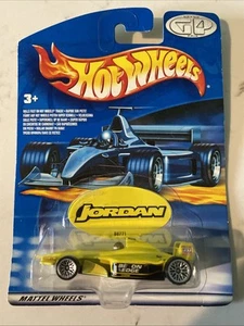 HOT WHEELS Jordan F1 Formula One AUTO DA CORSA GP GRAND PRIX SHELL CON PILOTA 1:64 - Foto 1 di 7