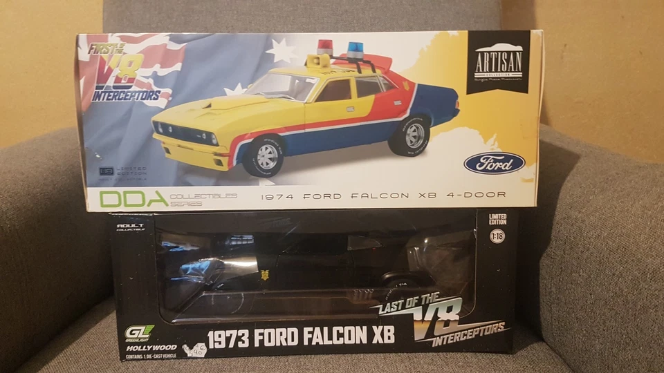 LOT FORD FALCOM XB INTERCEPTOR MAD MAX 1 ET 2 GREENLIGHT 1/18 - Photo 1/4