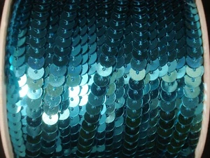 Stranded/String 6mm Flat Sequins 6m Turquoise Embellishment Strand - Picture 1 of 1