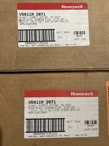Honeywell U5011N 2071 1-1/4” Two-way Globe Valve, Female NPT (18.7 Cv) - Picture 1 of 3