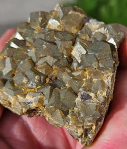 Andradite Garnet yellow Garnet Natural/Rough mineral specimenn 425 carats - Picture 1 of 22