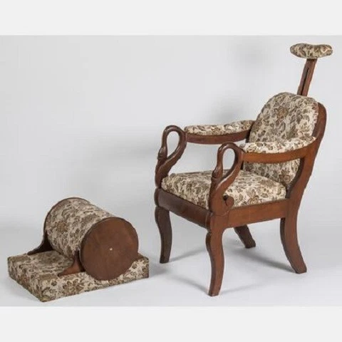 Antique Vintage Parlor Salon Chair Excellent Condition ( PICK UP ONLY ) Cover