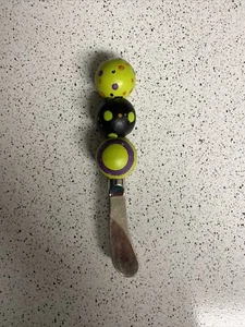 Artistic Design Thrifted Spreader Knife - Picture 1 of 12