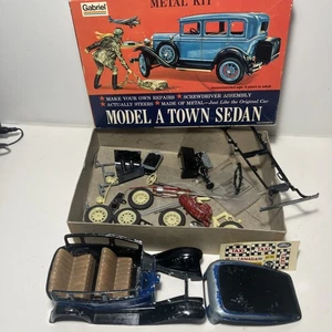 Kit Sedán Gabriel Modelo A Ciudad 4857 Modelo Coche Montado Anteriormente Ver Fotos - Imagen 1 de 8