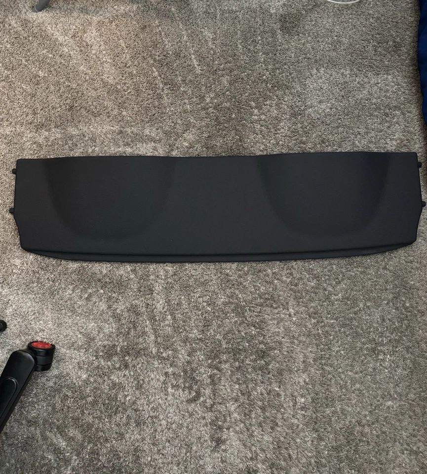 Cubierta de carga Audi TT/TTS/TTRS Foto 1 de 3