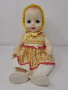 VTG lDEAL Betsy Wetsy Drink & Wet Blue Eyed Baby Doll CBS INC 7518 Yellow Dress - Picture 1 of 10