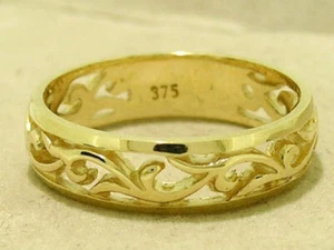R062 - Anillo de amistad con pergamino de oro amarillo genuino 9K en tamaño año - Imagen 1 de 4