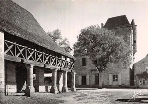 24 DOMME LA HALLE - Bild 1 von 2