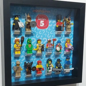 Lego Series 5 minifigures (8805) Complete Set of 16 in display case - Picture 1 of 4