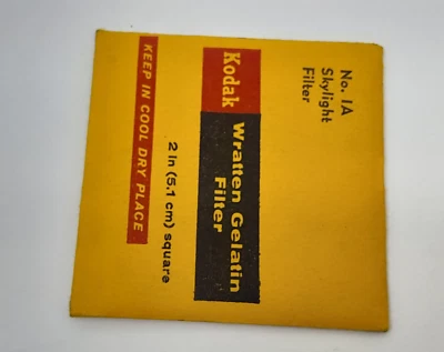 KODAK No. 1A SKYLIGHT 2 INCHES (5.1CM) SQUARE WRATTEN GELATIN FILTER MADE IN USA - Image 1 of 3