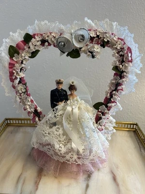 Topper de pastel de boda 1959 vintage - militar hecho en Venecia CA. Foto 1 de 4
