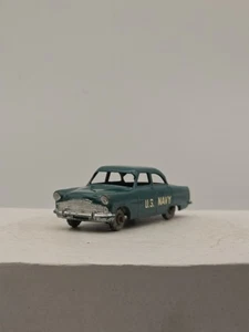 Vintage Matchbox LESNEY GREY WHEEL - FORD ZODIAC - No 33 Dark Green US NAVY - Picture 1 of 8
