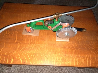 Aspersor de grama National A5 trator de caminhada 2 velocidades com engrenagens de aço e braços de alumínio - Imagem 1 de 4