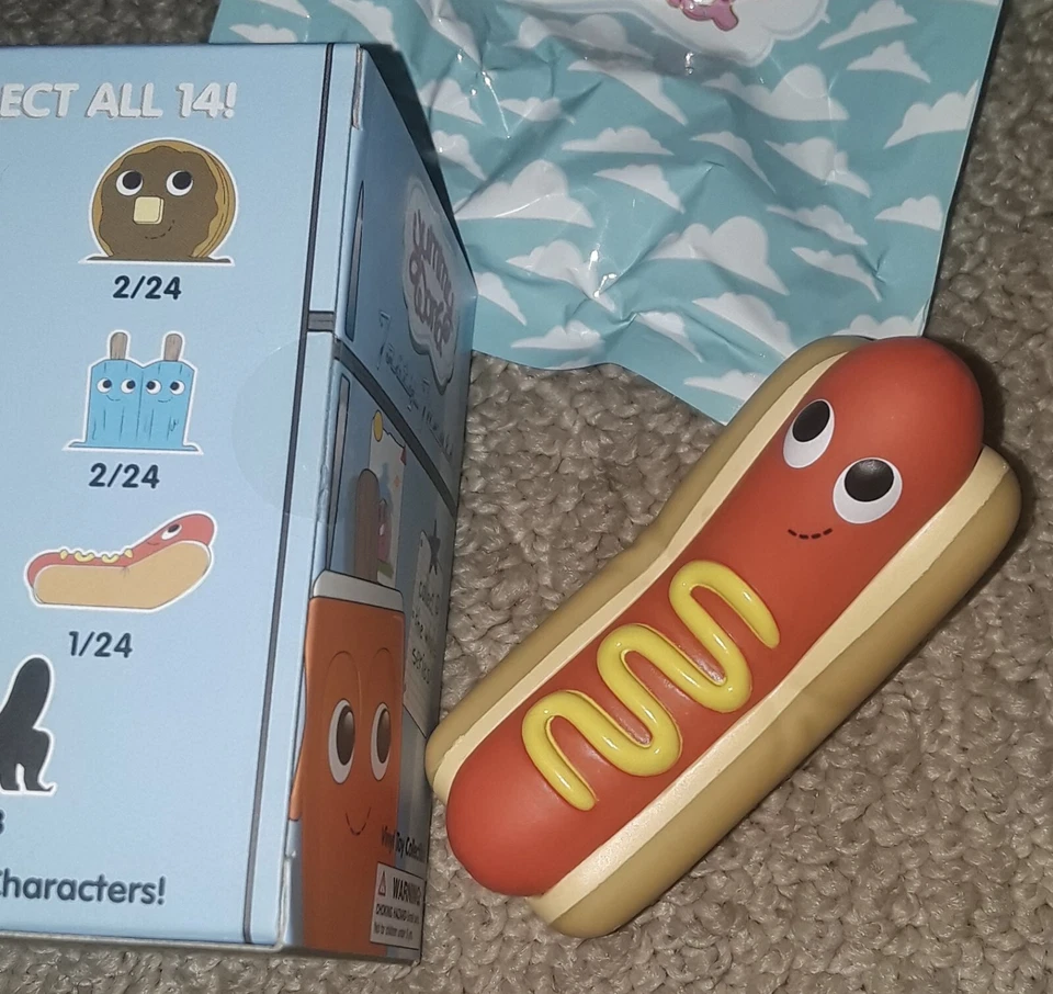 Kidrobot Yummy World Tasty Treats Hot Dog Vinyl Figure 1/24 - Image 1 of 1