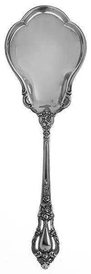 LUNT ELOQUENCE STERLING SILVER  BUFFET BERRY SERVING SPOON - Image 1 of 2
