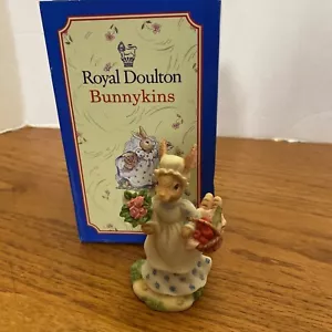 Royal Doulton Mrs Bunnykins "A Busy Morning Shopping ”DBR7/2252, 1996 - Picture 1 of 9