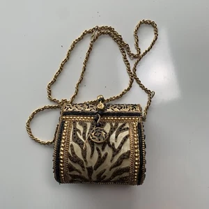 Vintage Mary Frances Designer Embellished Handbag Purse Clutch Clam Shell - Picture 1 of 8