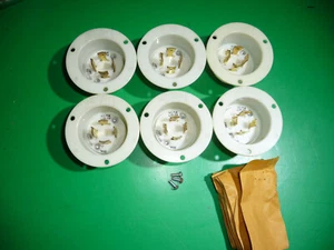 Bryant L18-20 NEMA Male Motor Base Locking Flange W/Screws - Picture 1 of 5