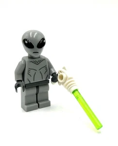 LEGO Classic Alien minifigure CMF Series 6 8827 Martian Gray - Picture 1 of 5