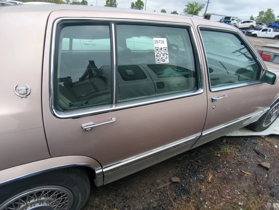 1991 Cadillac Deville Passenger Rear Door Oem K8TMJ - Image 1 of 1