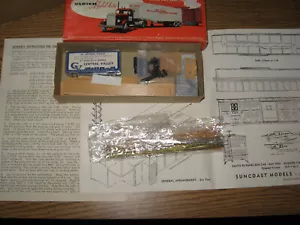 NOS Suncoast Models 40' Undecorated Santa Fe Panel Boxcar Kit for parts/repair! - Picture 1 of 9
