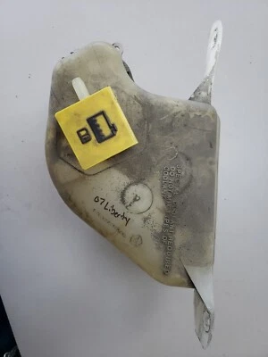 2007 JEEP LIBERTY 3.7L RADIATOR COOLANT TANK RESERVOIR 52079702AG OEM - Imagem 1 de 3