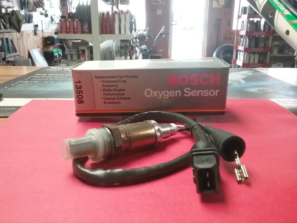 SENSOR DE OXÍGENO BOSCH 13508 UPSTREAM SE ADAPTA - AUDI 100 1992, 1993 100 QUATTRO Foto 1 de 1