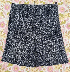 Vintage High Waisted Shorts Loose Fit Size S Blue Floral - Picture 1 of 7
