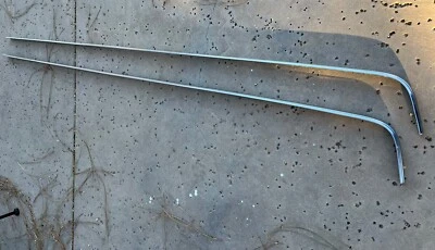 1968 1969 LINCOLN CONTINENTAL  Front Peak Molding Trim Left & Right Side - Image 1 of 4