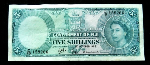 Fiji 5 Shillings 1965. QE II. Crisp aXF Cover