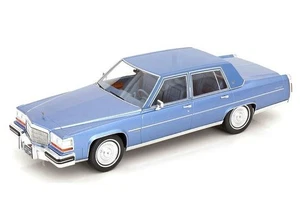 Cadillac Fleetwood Brougham 1982 azul claro metálico MCG18252 MCG 1:18 ¡Nuevo! - Imagen 1 de 1