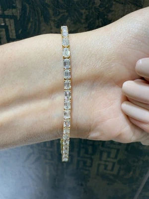 6.50ct D/VVS Lab Grown Diamond Tennis Bracelet, Yellow Gold - Image 1 of 4