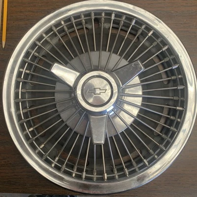 4 VINTAGE 1965 1966 CHEVY CHEVROLET IMPALA CAPRICE CORVAIR HUBCAPS WHEEL COVERS - Image 1 of 4