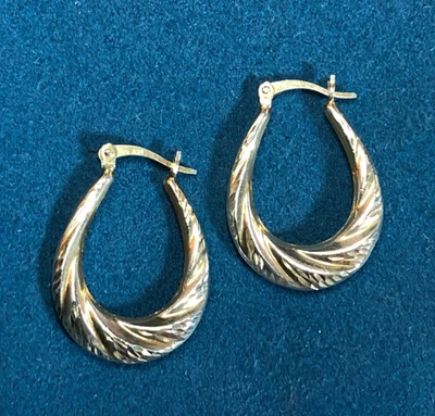 Sterling Silver Hoop Earrings 925 JCM Scalloped Diamond Cut Twist Tapered 7612 - Image 1 of 4