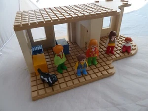 Playmobil 6784 123 Vorstadthaus/Haus mit funktionierender Türklingel - Ersatzteile - Bild 1 von 4