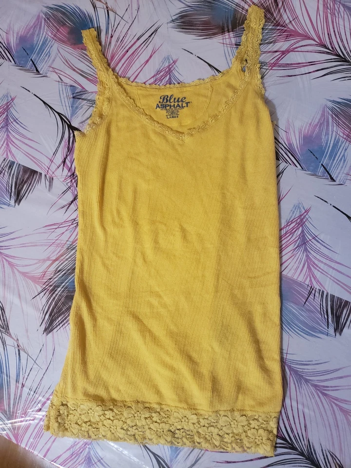 Camiseta sin mangas azul asfalto amarillo grande Foto 1 de 3