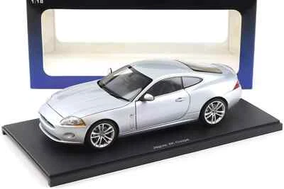 1/18 JAGUAR XK COUPE 2006 LIQUID SILVER AUTOART 73631 RARE - Immagine 1 di 4