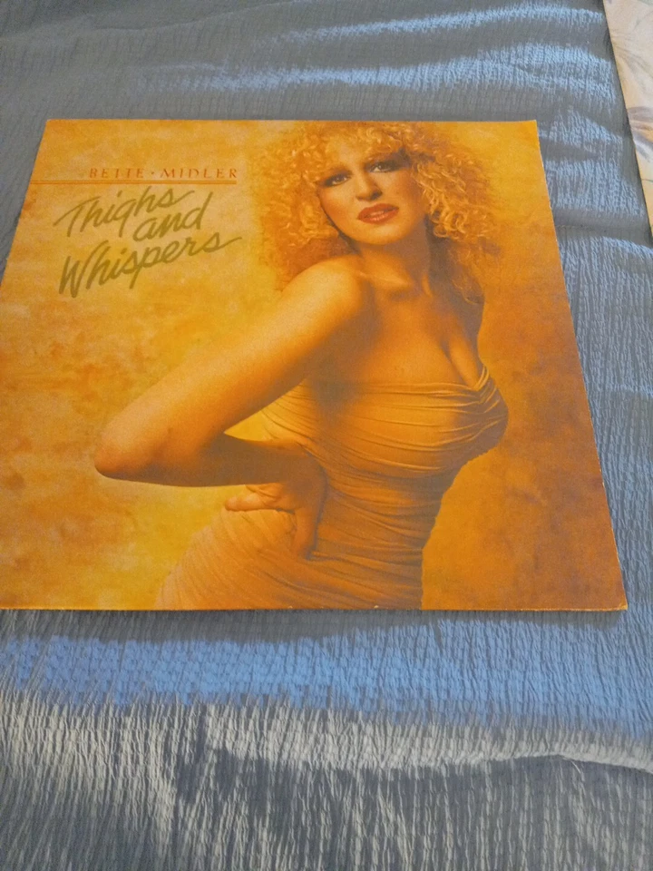 Bette Midler - бедра и шепот виниловая пластинка LP альбом 1979 Atlantic SD 16004 - Изображение 1 из 4
