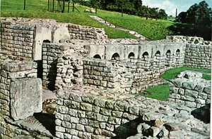 01858 - Postcard showing ruins of chester roman fort, Northumberland - Picture 1 of 1