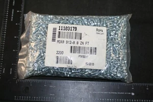 M3X8 SOCKET HEAD SCREW LOT 2200 PCS ZINC COATED STEEL ROHS COMPLIANT NEW IN BAG - Picture 1 of 4